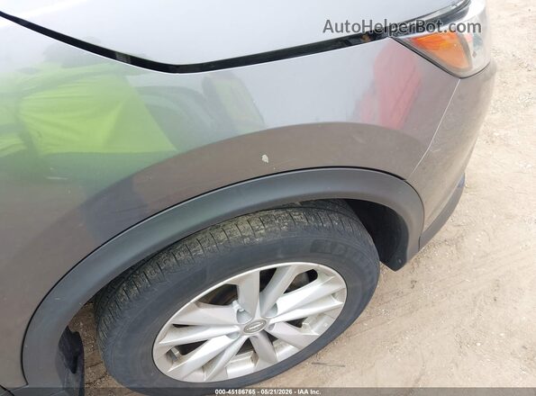 JN1BJ1CP2HW023084 2017 NISSAN ROGUE Серый Вид спереди