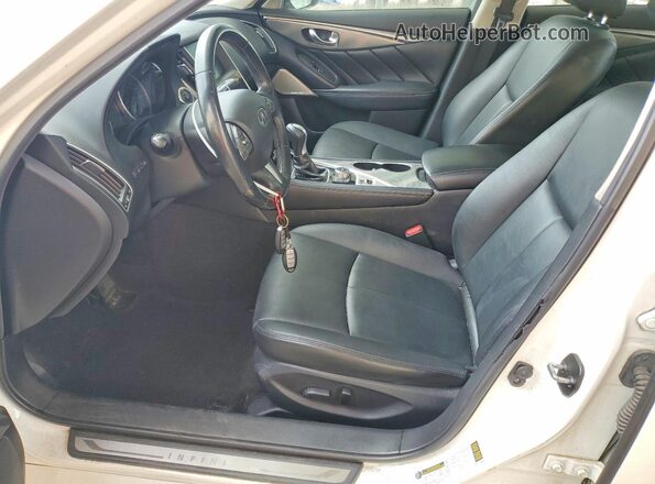 JN1CV7AP2HM641371 2017 INFINITI Q50 Белый Вид салона спереди