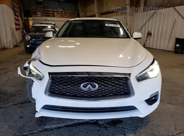 JN1CV7AR3JM280482 2018 INFINITI Q50 Белый Вид спереди