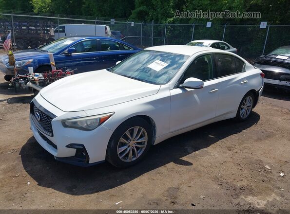 JN1CV7AR4JM280233 2018 INFINITI Q50 White Front left