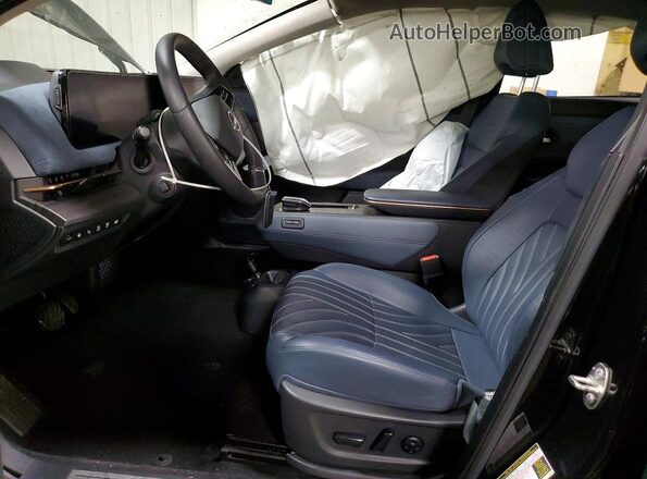 JN1DF0CD2PM701451 2023 NISSAN ARIYA Черный Вид салона спереди