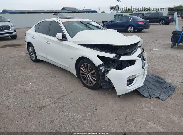 JN1EV7AP0JM354058 2018 INFINITI Q50 Белый Передняя правая четверть