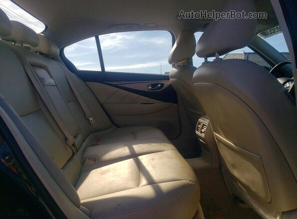 JN1EV7AP2HM733699 2017 INFINITI Q50 Черный Вид задних сидений