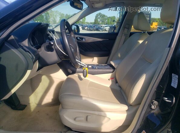 JN1EV7AP2HM733699 2017 INFINITI Q50 Черный Вид салона спереди