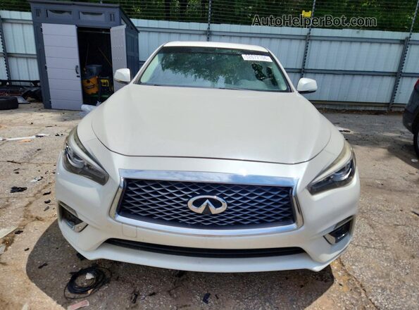 JN1EV7AP4JM352703 2018 INFINITI Q50 White Вид спереду