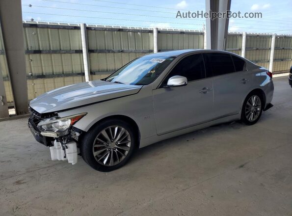 JN1EV7AP5JM590642 2018 INFINITI Q50 Серебряный Передняя левая четверть