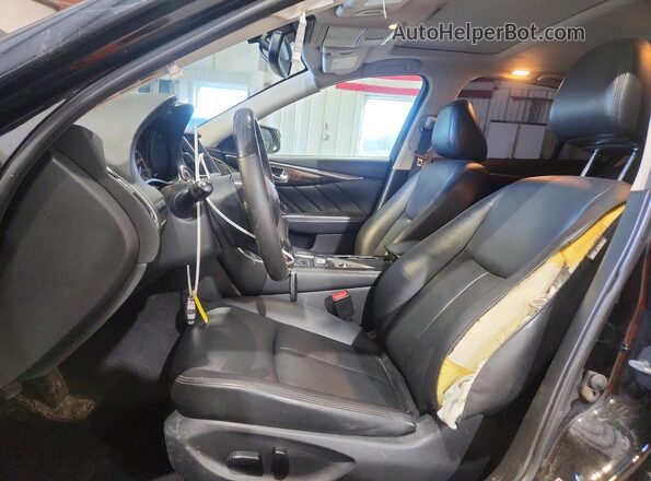 JN1EV7AR9JM444844 2018 INFINITI Q50 Черный Вид салона спереди