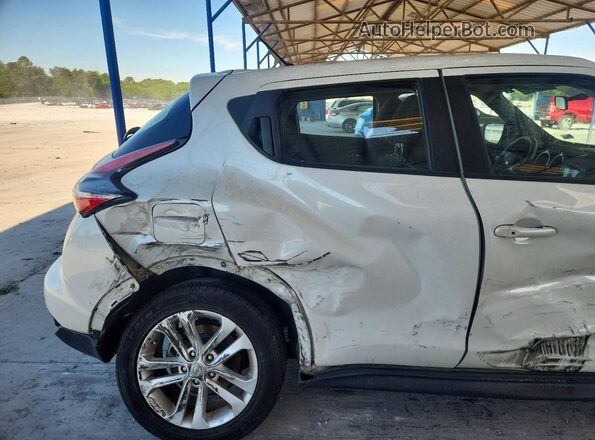 JN8AF5MR9HT703393 2017 NISSAN JUKE Белый Вид задних сидений