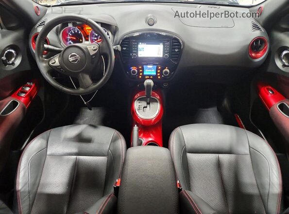 JN8AF5MV9HT750887 2017 NISSAN JUKE White Widok deski rozdzielczej