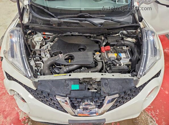 JN8AF5MV9HT750887 2017 NISSAN JUKE White Widok komory silnika
