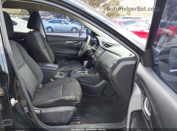 JN8AT2MT2HW137708 2017 NISSAN ROGUE Черный Вид салона спереди