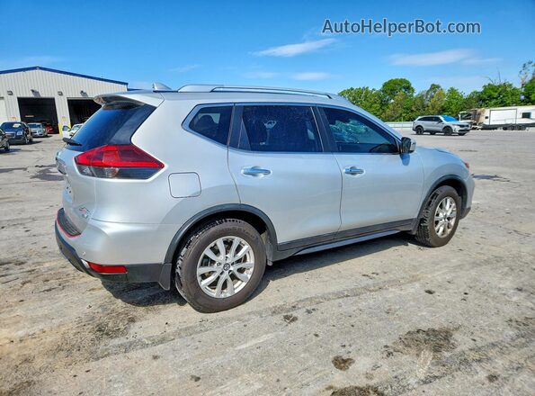 JN8AT2MT3LW041014 2020 NISSAN ROGUE Серебряный Задняя правая четверть