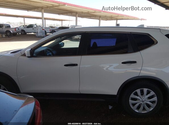 JN8AT2MT5HW149710 2017 NISSAN ROGUE White 360 interior view