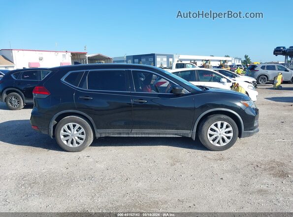 JN8AT2MTXHW139237 2017 NISSAN ROGUE Black უკანა სალონის ხედი