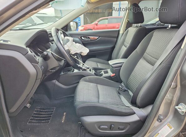 JN8AT2MV0LW115975 2020 NISSAN ROGUE Gray Vista interior delantera