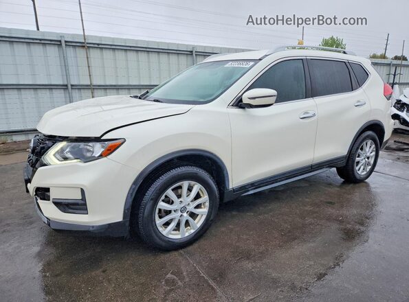 JN8AT2MV8HW261130 2017 NISSAN ROGUE Белый Передняя левая четверть