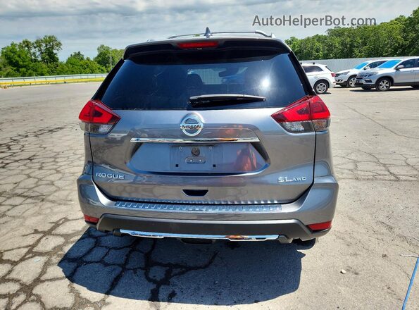 JN8AT2MV8JW343980 2018 NISSAN ROGUE Gray Вид ззаду
