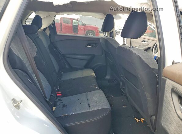 JN8AT3BA0MW017827 2021 NISSAN ROGUE Белый Вид задних сидений