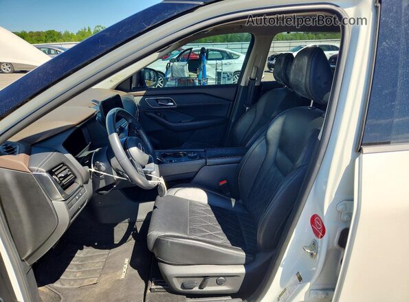 JN8AT3DD2MW316176 2021 NISSAN ROGUE Белый Вид салона спереди