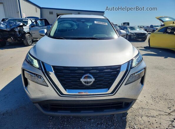 JN8BT3BA1PW413595 2023 NISSAN ROGUE Серебряный Вид спереди