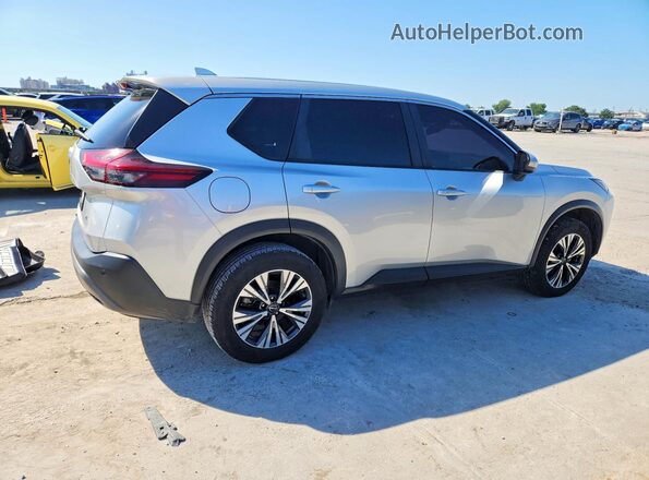 JN8BT3BA1PW413595 2023 NISSAN ROGUE Серебряный Задняя правая четверть