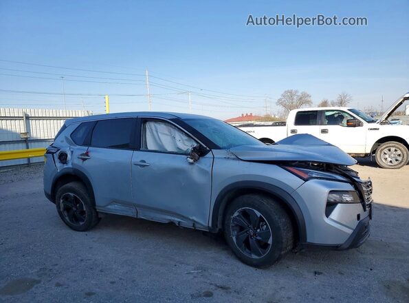 JN8BT3BB5SW421751 2025 NISSAN ROGUE Silver Delantero derecho