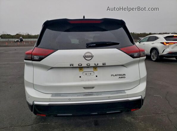 JN8BT3DD0RW453063 2024 NISSAN ROGUE Белый Вид сзади