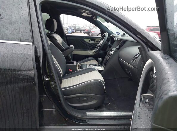 JN8CS1MU3HM144080 2017 INFINITI QX70 Черный Вид салона спереди