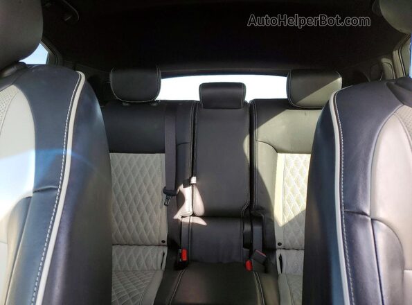 JN8CS1MU7HM140226 2017 INFINITI QX70 White Widok tylnych siedzeń