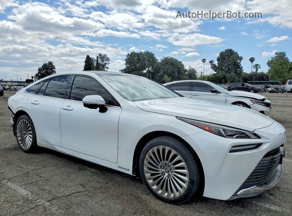JTDAAAAA8MA001086 2021 TOYOTA LIMITED White Передня права чверть