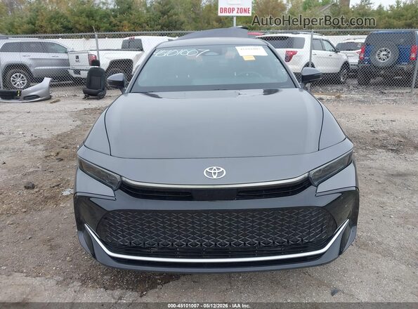 JTDAAAAF8P3011587 2023 TOYOTA LIMITED Gray Vista interior trasera