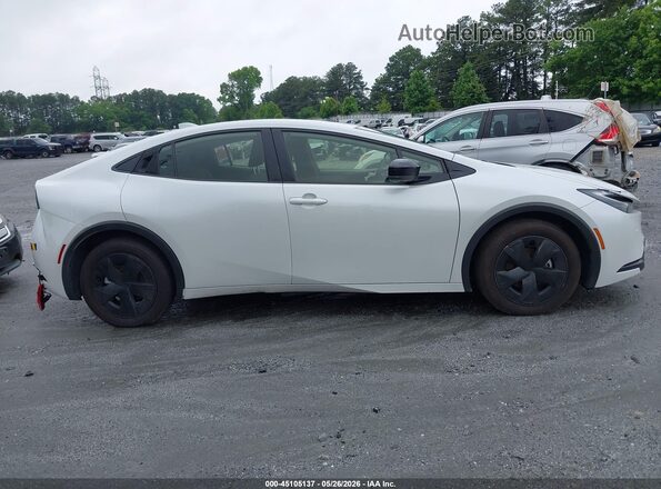 JTDACAAU6R3039092 2024 TOYOTA PRIUS White Вид задньої частини салону