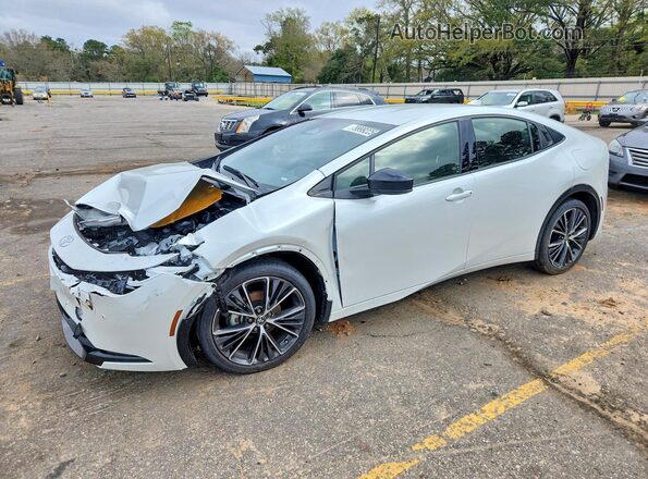 2025 TOYOTA PRIUS XLE