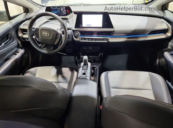 JTDACAAU8T3077981 2026 TOYOTA PRIUS Black Widok deski rozdzielczej
