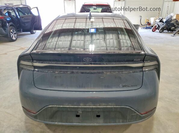 JTDACACU0P3002615 2023 TOYOTA PRIUS Silver Հետևի տեսք