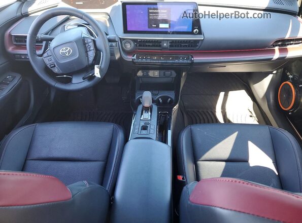 JTDACACU6T3067737 2026 TOYOTA PRIUS Black Vista del salpicadero