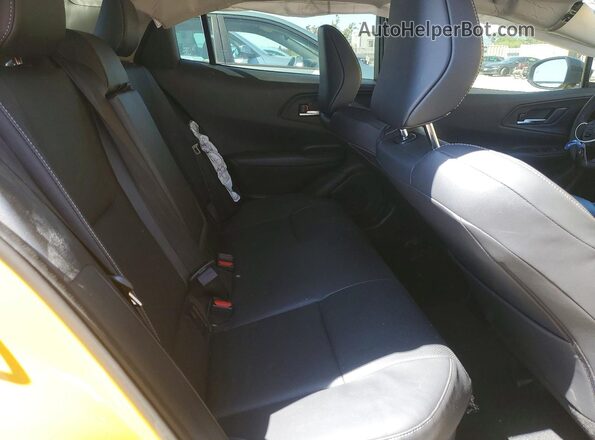 JTDADABU6T3034591 2026 TOYOTA PRIUS Yellow Вид задніх сидінь