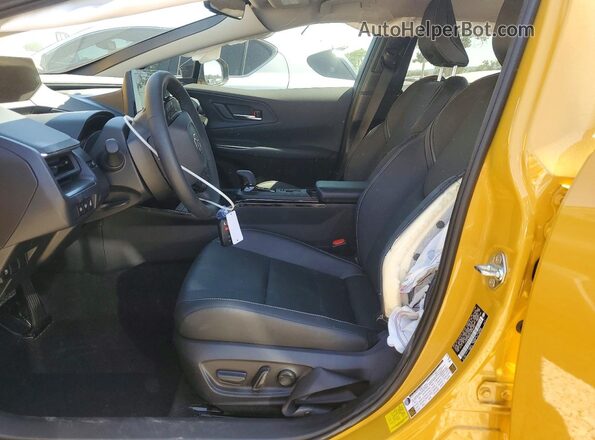 JTDADABU6T3034591 2026 TOYOTA PRIUS Yellow Вид салону спереду