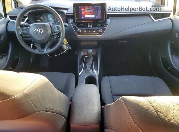 JTDB4MEE7PJ011137 2023 TOYOTA COROLLA Белый Вид панели приборов