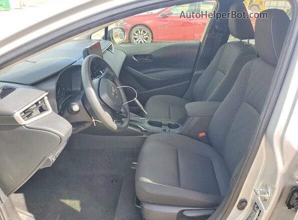 JTDBCMFE8SJ046974 2025 TOYOTA LL Серебряный Вид салона спереди