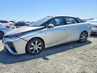 2017 Toyota Mirai Base Серебряный vin: JTDBVRBD7HA003496