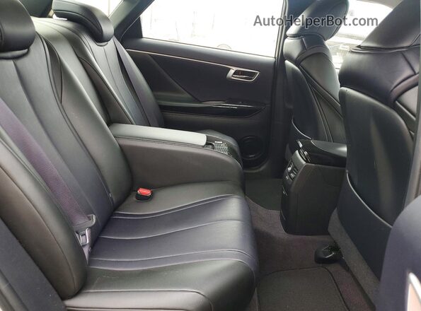 JTDBVRBDXHA001225 2017 TOYOTA MIRAI Silver Widok tylnych siedzeń