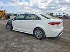 2022 Toyota Corolla Le White vin: JTDEPMAE5N3020950