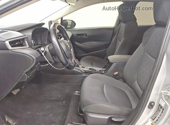 JTDEPMAE5N3028241 2022 TOYOTA COROLLA Серебряный Вид салона спереди