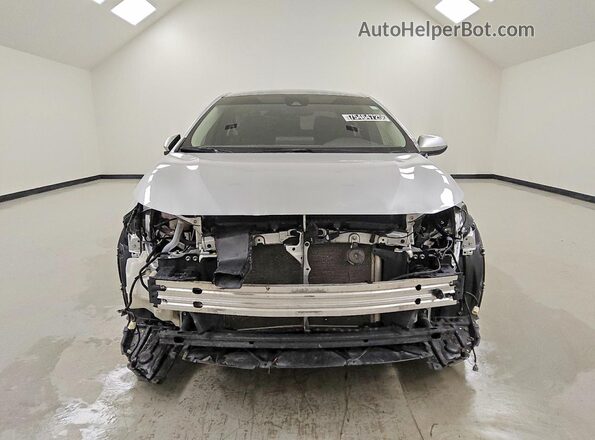 JTDEPMAE5N3028241 2022 TOYOTA COROLLA Серебряный Вид спереди