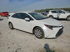 2020 Toyota Corolla Le White vin: JTDEPRAEXLJ005950
