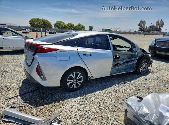 JTDKARFP2K3116168 2019 TOYOTA PRIUS Серебряный Задняя правая четверть