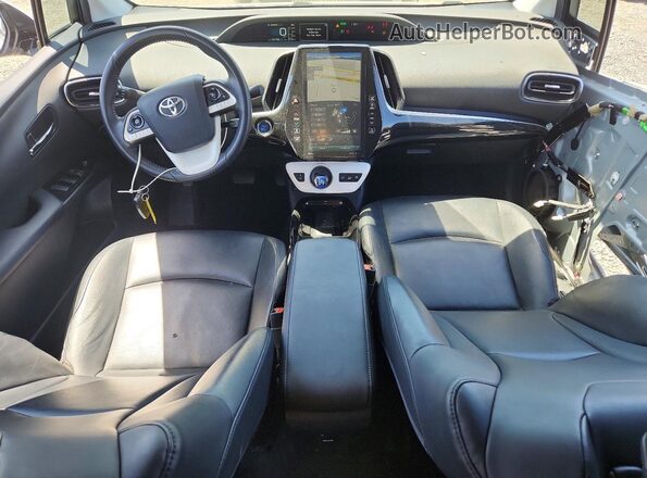 JTDKARFP2K3116168 2019 TOYOTA PRIUS Серебряный Вид панели приборов