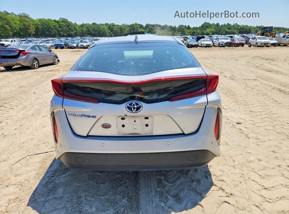 JTDKARFPXH3005828 2017 TOYOTA PRIUS Silver Вид ззаду