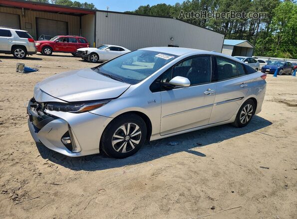 JTDKARFPXH3005828 2017 TOYOTA PRIUS Silver Передня ліва чверть